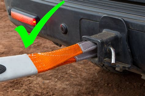 how to connect a tow strap